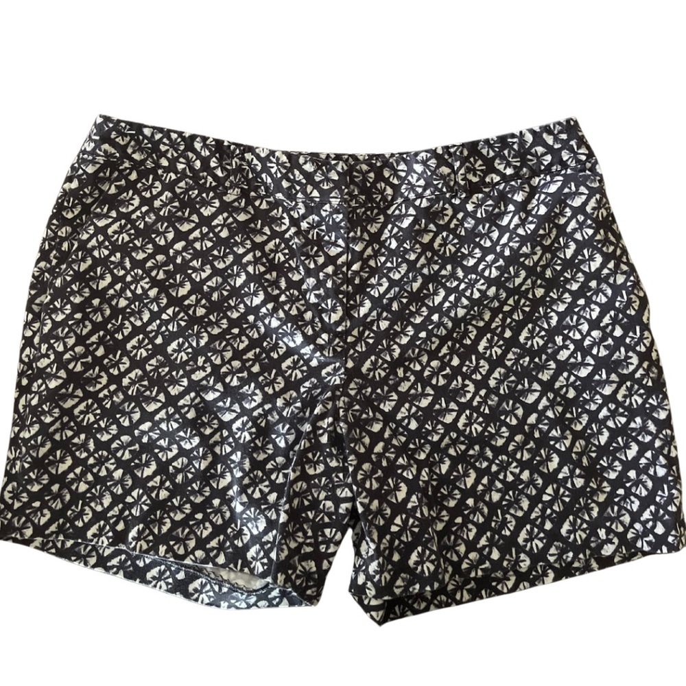 Michael Kors women’s shorts chino blue patterned casual lightweight. Size 10